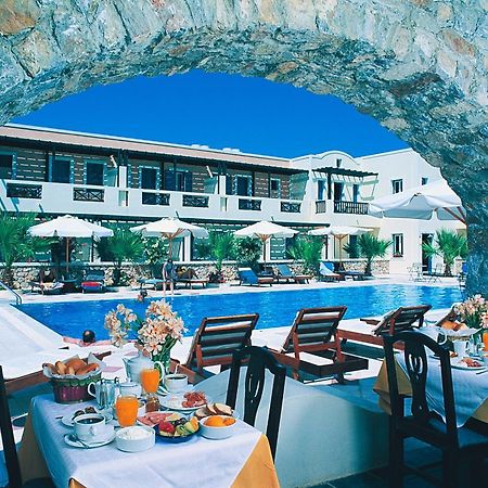 Rose Bay Hotel Камарі Ресторан фото